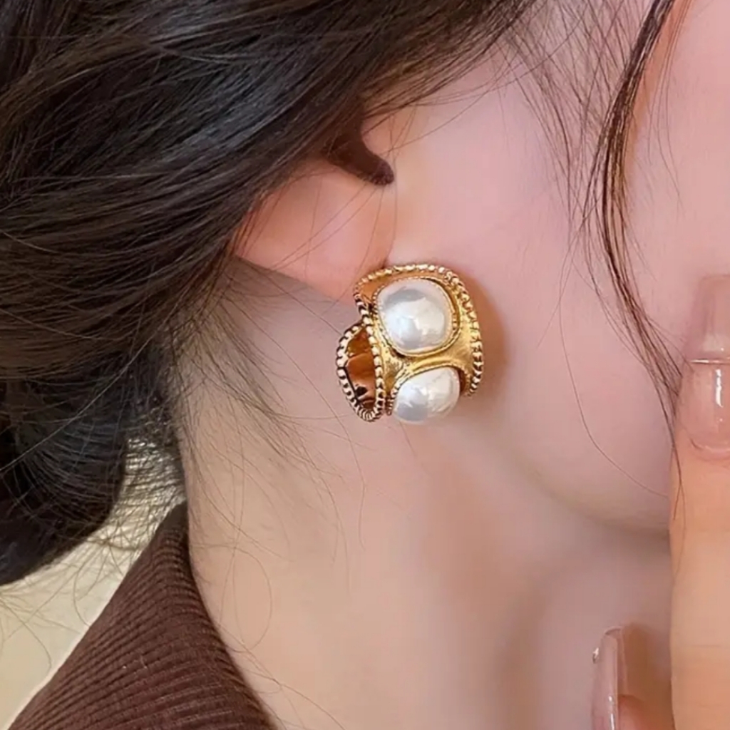 18 Kt Gold Over Titanium Pearl Earrings